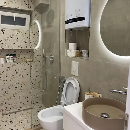 Square Center Apartment